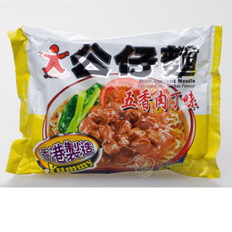 进口方便面 香 造公仔面五香肉丁味100g 30袋 箱 零食品批发