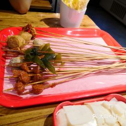 厂外香钢管厂小郡肝串串香火锅